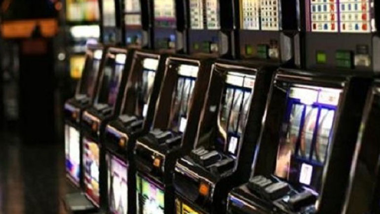 Δύο συλλήψεις για «φρουτάκια» στη Δράμα