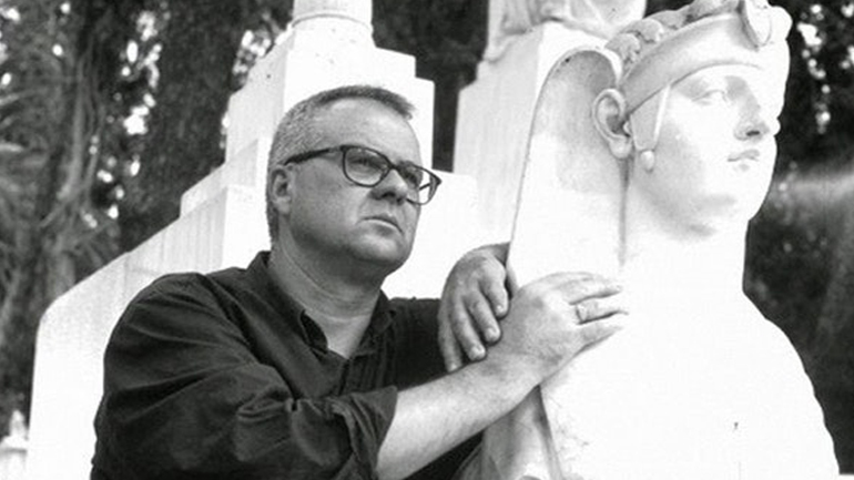 Συναντήσεις με συγγραφείς στο cafe του Ιανού με τον Γιώργο Χρονά