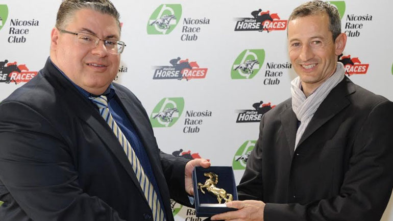 Κώστας Αλεξόπουλος Chief Operations Officer Ιπποδρομίες Α.Ε με τον αναβάτη Παναγιώτη Δημητσάνη