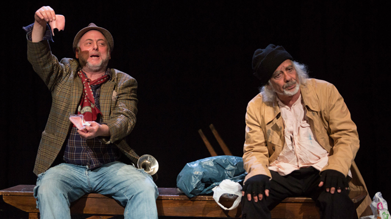 Επίσημη πρεμιέρα της παράστασης «Θεός Απών» του Γιώργου Καστρουνή