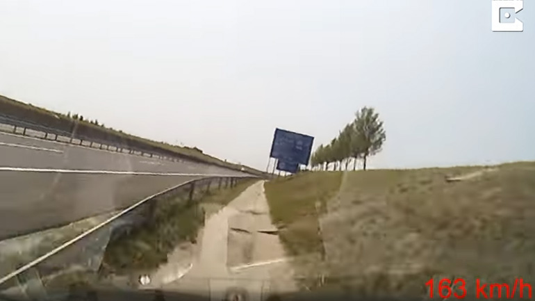 Τον πήρε ο ύπνος με 163 χλμ./ώρα! Τον πήρε ο ύπνος με 163 χλμ./ώρα!
