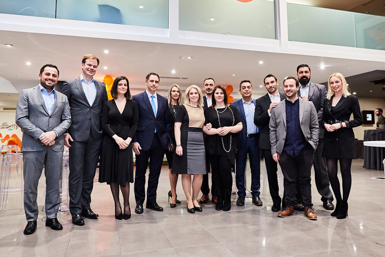 H ομάδα της LeasePlan βλέπει μακρία...