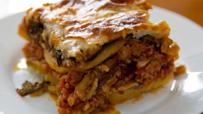 Μουσακάς της τεμπέλας χωρίς μπεσαμέλ