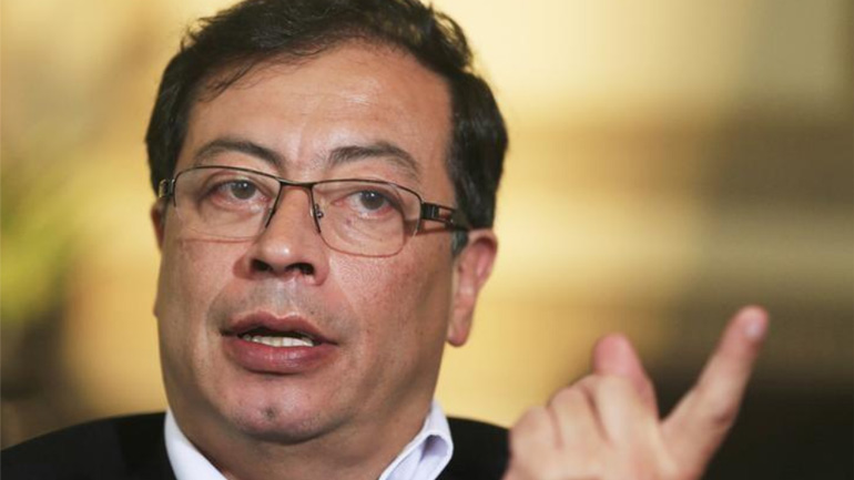 Κολομβία-Προεδρικές εκλογές: Ο δεξιός Ντούκε εναντίον του πρώην αντάρτη Πέτρο