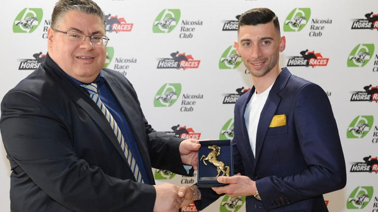 Κώστας Αλεξόπουλος Chief Operations Officer Ιπποδρομίες Α.Ε. με τον αναβάτη Κωνσταντίνο Καποδίστρια