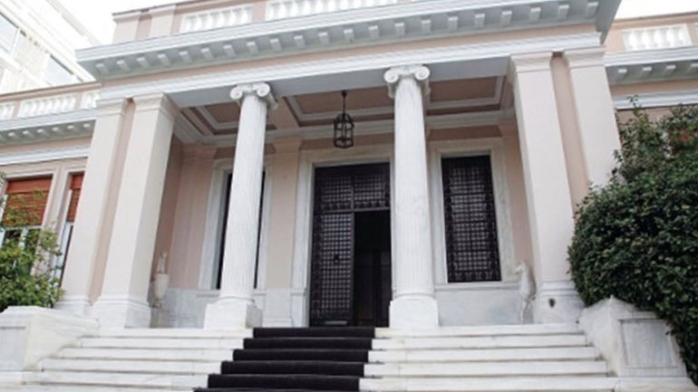 Σε εξέλιξη το τετ α τετ Τσίπρα – Θεοδωράκη στο Μέγαρο Μαξίμου