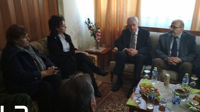 Συνάντηση Κουβέλη με τους γονείς των δύο στρατιωτικών που κρατούνται στην Τουρκία Συνάντηση Κουβέλη με τους γονείς των δύο στρατιωτικών που κρατούνται στην Τουρκία