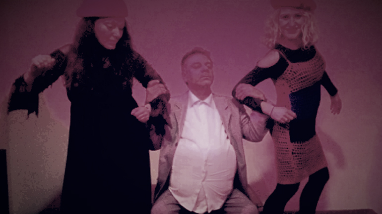 «Οι Εύθυμες κυράδες του Ουίνδσορ» στο θέατρο Παραμυθίας