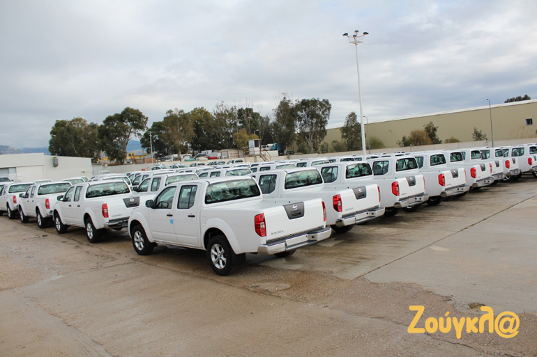 Μερικά από τα δεκάδες Nissan Navara που παραδόθηκαν πριν από 3 χρόνια...