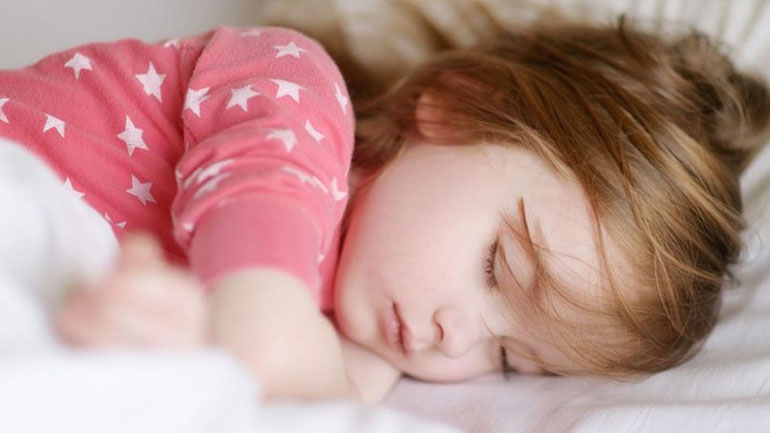 Πόσο πρέπει να κοιμάται το παιδί ανάλογα με την ηλικία του