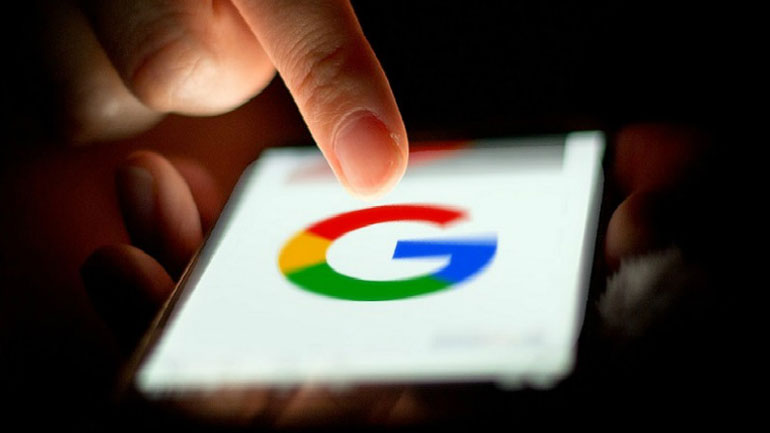 Google: 100 κακόβουλες διαφημίσεις το δευτερόλεπτο απομάκρυνε το 2017