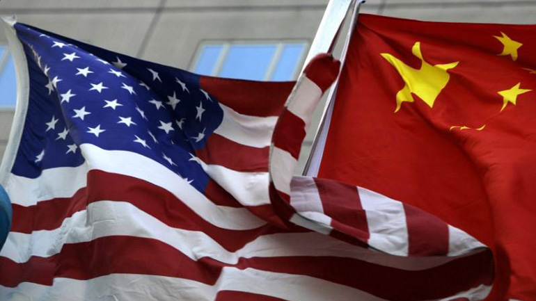 ΗΠΑ: Η Ουάσιγκτον εξετάζει το ενδεχόμενο επιβολής δασμών στην Κίνα