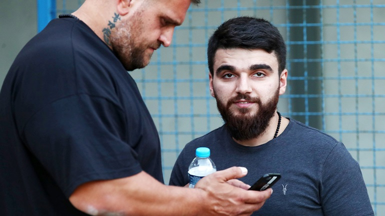 Στα… μαχαίρια ο υιός Σαββίδη με τον Κυριάκο Μητσοτάκη