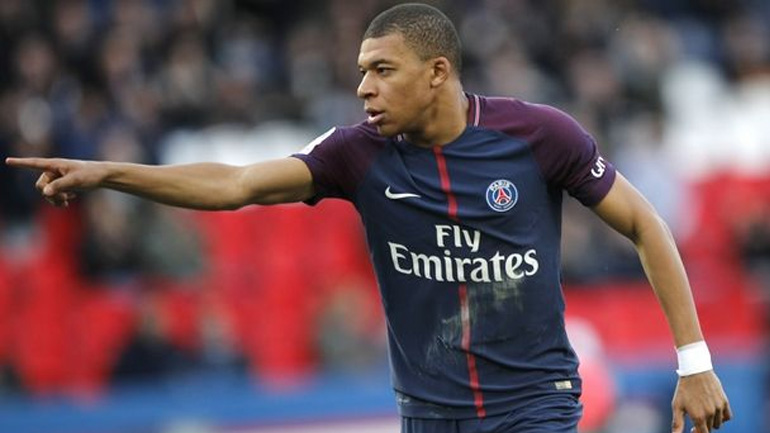 Νίκη με δέκα παίκτες για την Παρί Σεν Ζερμέν