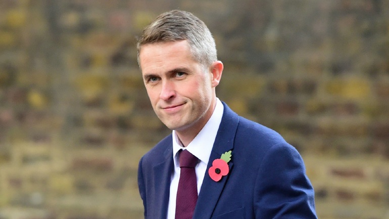 Βρετανός υπουργός Άμυνας προς Ρωσία: Φύγετε και βουλώστε το Βρετανός υπουργός Άμυνας προς Ρωσία: Φύγετε και βουλώστε το