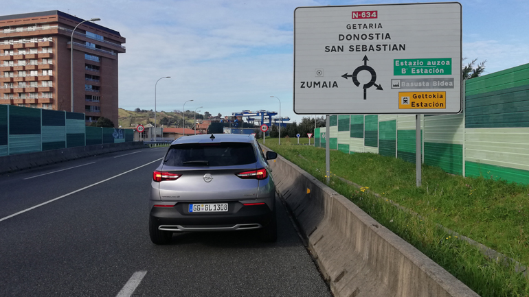 Στα περίχωρα της Χώρας των Βάσκων με το γερμανικό SUV