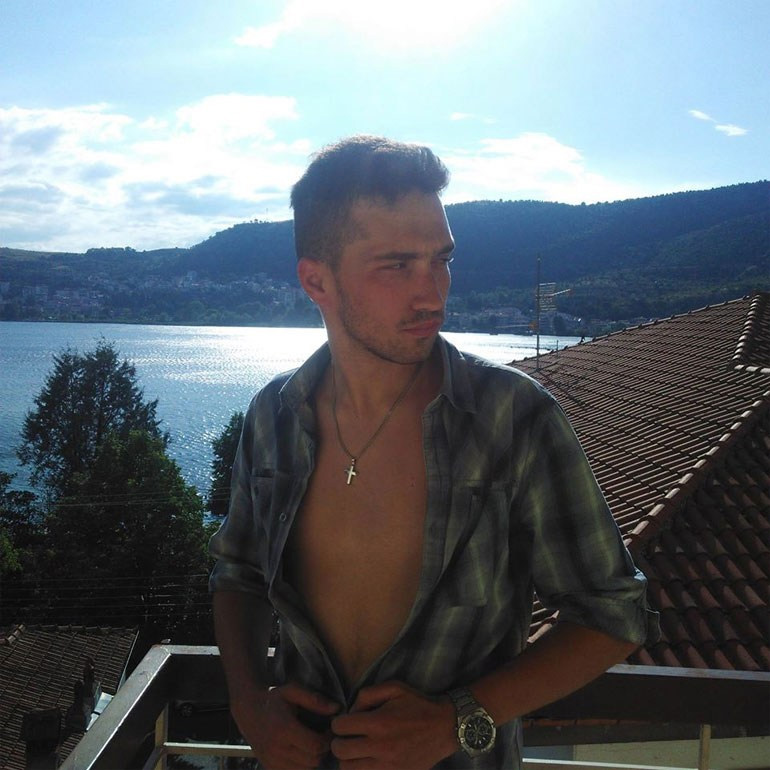 Άγγελος Μητρετώδης