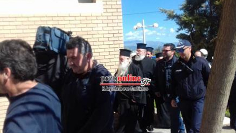 Επεισόδια στο Αίγιο για τη δίκη του Αμβροσίου