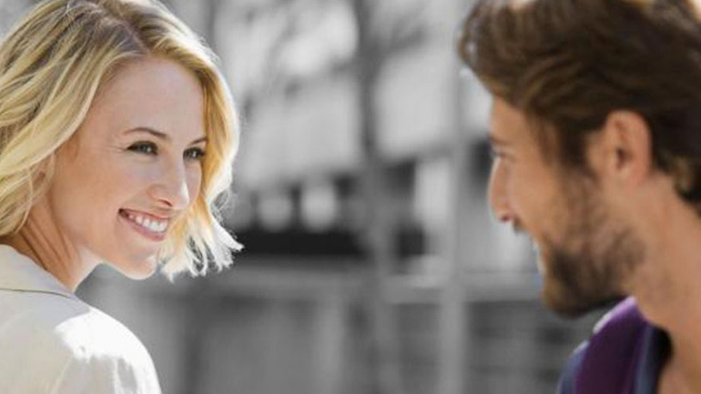 Κεραυνοβόλος έρωτας – Ποια ζώδια ερωτεύονται με την πρώτη ματιά;