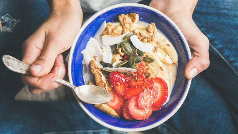 Τι να κάνετε για να τρώτε λιγότερο