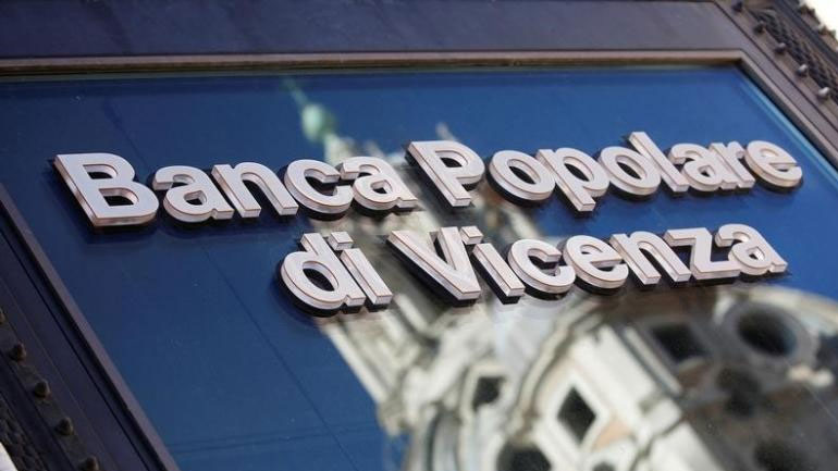 Ιταλική αντεπίθεση στους κανόνες της ΕΚΤ για τα κόκκινα δάνεια