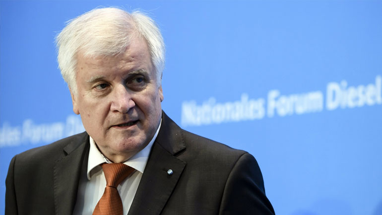 Deutsche Welle: Ζήτημα χρόνου τα μεγάλα προσφυγικά κέντρα στη Γερμανία