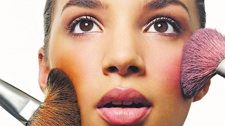 Το τέλειο trick για το ρουζ που θα σου λύσει τα χέρια!