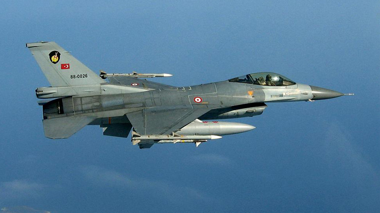 Συρία: Τουρκικά μαχητικά αεροσκάφη πετούν προκηρύξεις στο Αφρίν