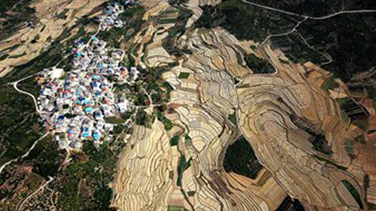 Η «Ομορφιά των Κινεζικών Ιδεογραμμάτων» κεντρίζει το ενδιαφέρον των νέων στο Σαν Φρανσίσκο