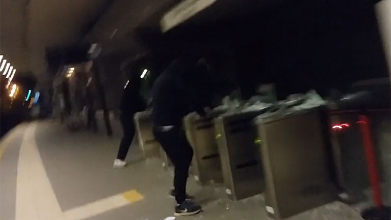 Επίθεση αγνώστων στον σταθμό του ΗΣΑΠ στον Περισσό