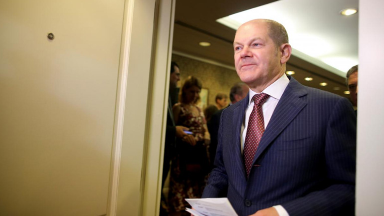 Ο Γερμανός ΥΠΟΙΚ «ανησυχεί σοβαρά» για την εμπορική αντιπαράθεση με τις ΗΠΑ