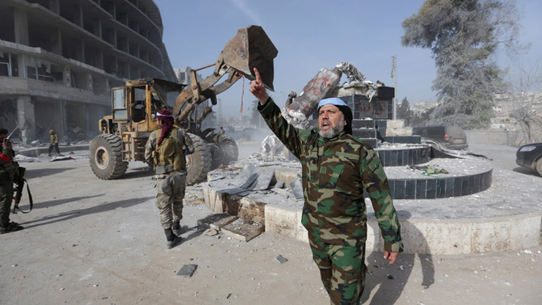 Συρία: Επτά άμαχοι και τέσσερα μέλη του Ελεύθερου Συριακού Στρατού σκοτώθηκαν από βόμβα