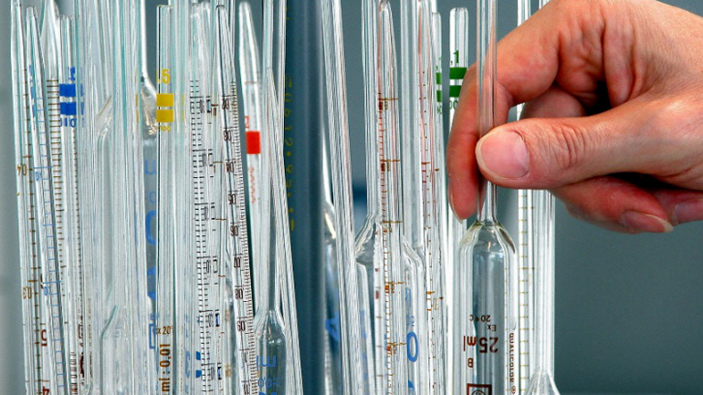 Σκριπάλ: Τσεχία, Σλοβακία και Σουηδία απορρίπτουν τις «ρωσικές» υπόνοιες ότι παράγουν τον νευροτοξικό παράγοντα