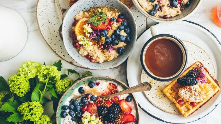 Τι δεν πρέπει με τίποτα να τρως το πρωί αν θες να χάσεις κιλά