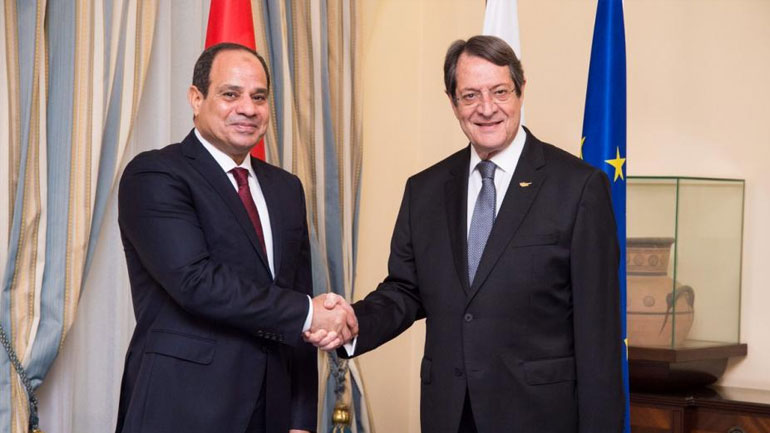 Τηλεφωνική επικοινωνία Σίσι-Αναστασιάδη