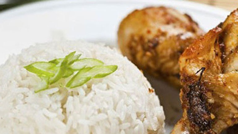 Μπουτάκια κοτόπουλου με ρύζι