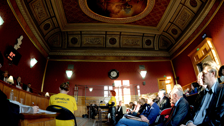 Η διαδραστική παράσταση «Please, Continue Hamlet», στην Πειραματική Σκηνή του Εθνικού