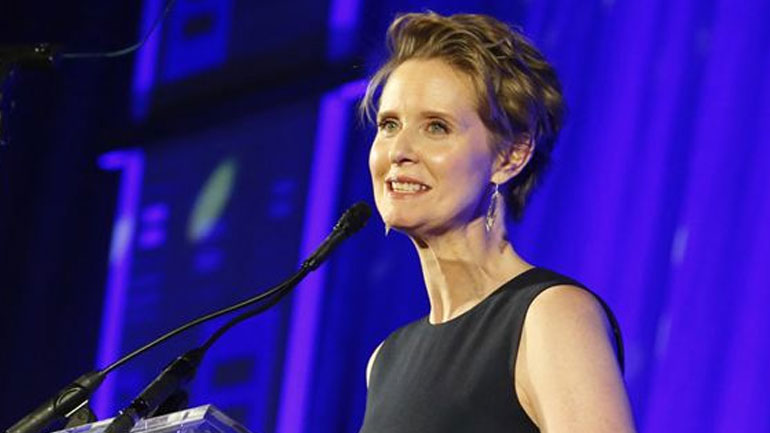 Η «Μιράντα» του «Sex and the City» επισήμως υποψήφια κυβερνήτης της Νέας Υόρκης