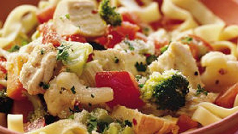 Ταλιατέλες με κοτόπουλο και μπρόκολο