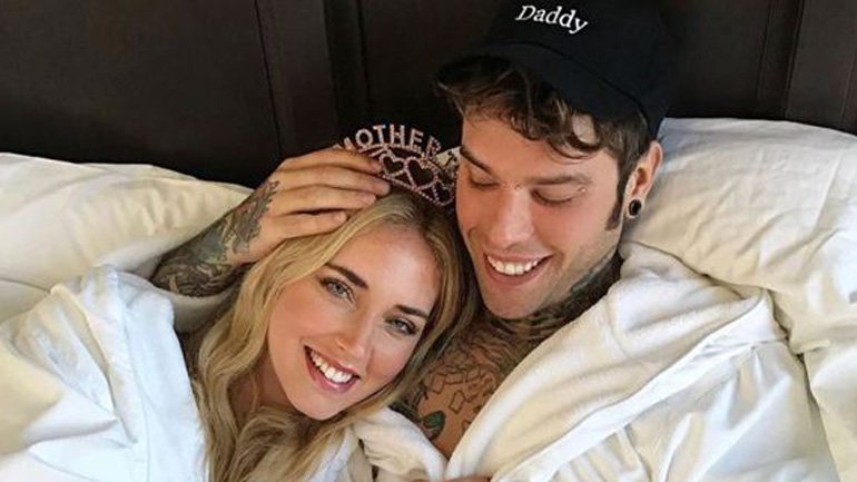 Η Chiara Ferragni μας δείχνει το πρόσωπο του νεογέννητου γιου της!