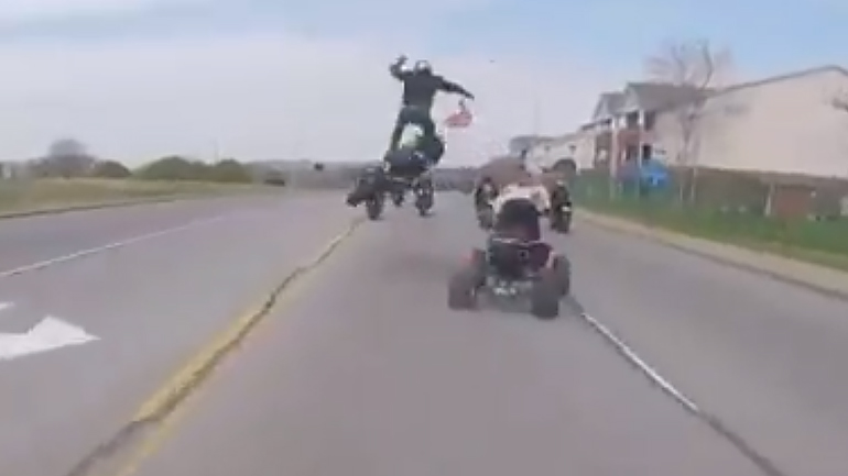 Μοτοσυκλέτα εναντίον ATV: Μια πονεμένη ιστορία