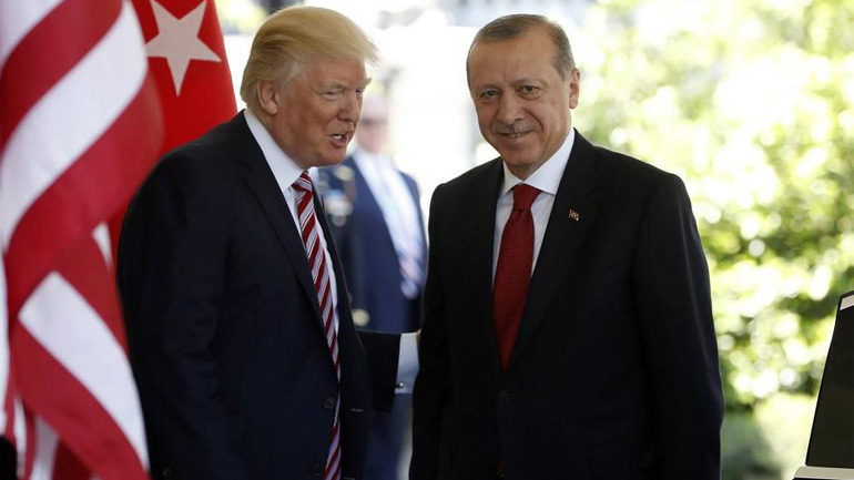 Ολοκληρώθηκε η τηλεφωνική επικοινωνία Τραμπ-Ερντογάν