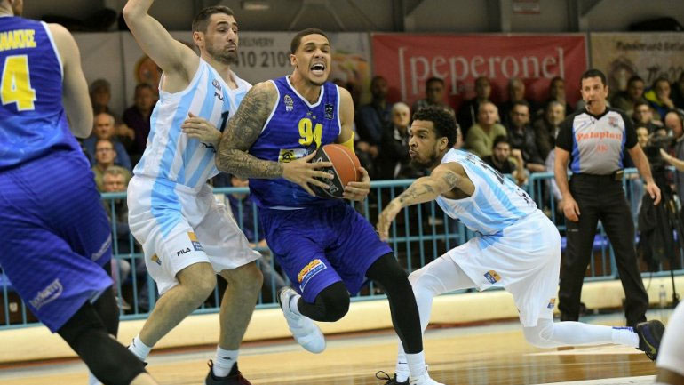 Μουρ: «Δεν σκέφτομαι ακόμα τις επόμενες χρονιές»