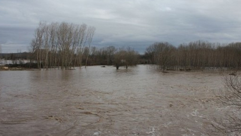 «Φούσκωσαν» και πάλι τα νερά του Έβρου, του Άρδα και του Ερυθροποτάμου