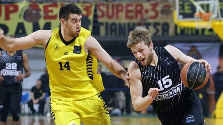 Το διπλό ρεκόρ καριέρας για τον Χαραλαμπόπουλο