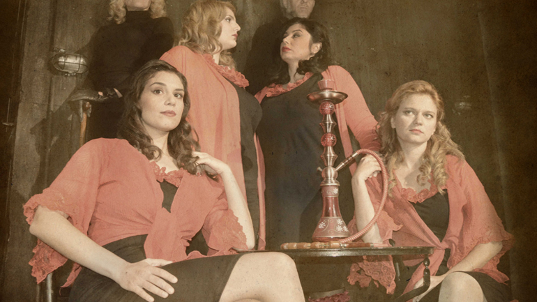 «Βλέπε και Φεύγα» της Ιωάννας Μαστοράκη για τρίτη χρονιά στο Θέατρο Παραμυθίας