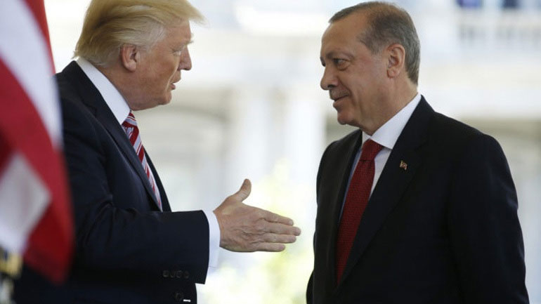 Τραμπ και Ερντογάν δεσμεύτηκαν για ενίσχυση της συνεργασίας τους σε κοινές προκλήσεις των δύο χωρών