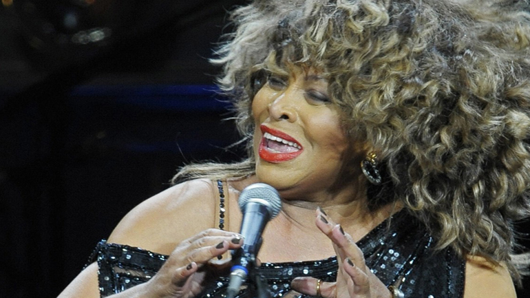 Η Τίνα Τάρνερ συγχωρεί τον βίαιο άντρα της