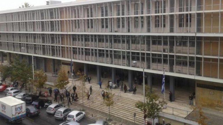 Τηλεφώνημα στο zougla.gr για βόμβα στα δικαστήρια Θεσσαλονίκης