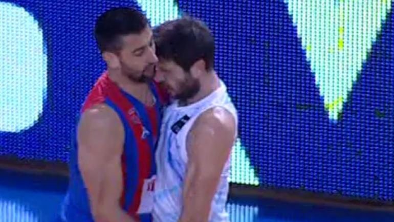 Χαμός στο παιχνίδι Κύμη-Πανιώνιος με… μπουνιές και κουτουλιές!